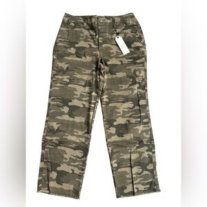 Sanctuary New with tags Women’s Camo Pants